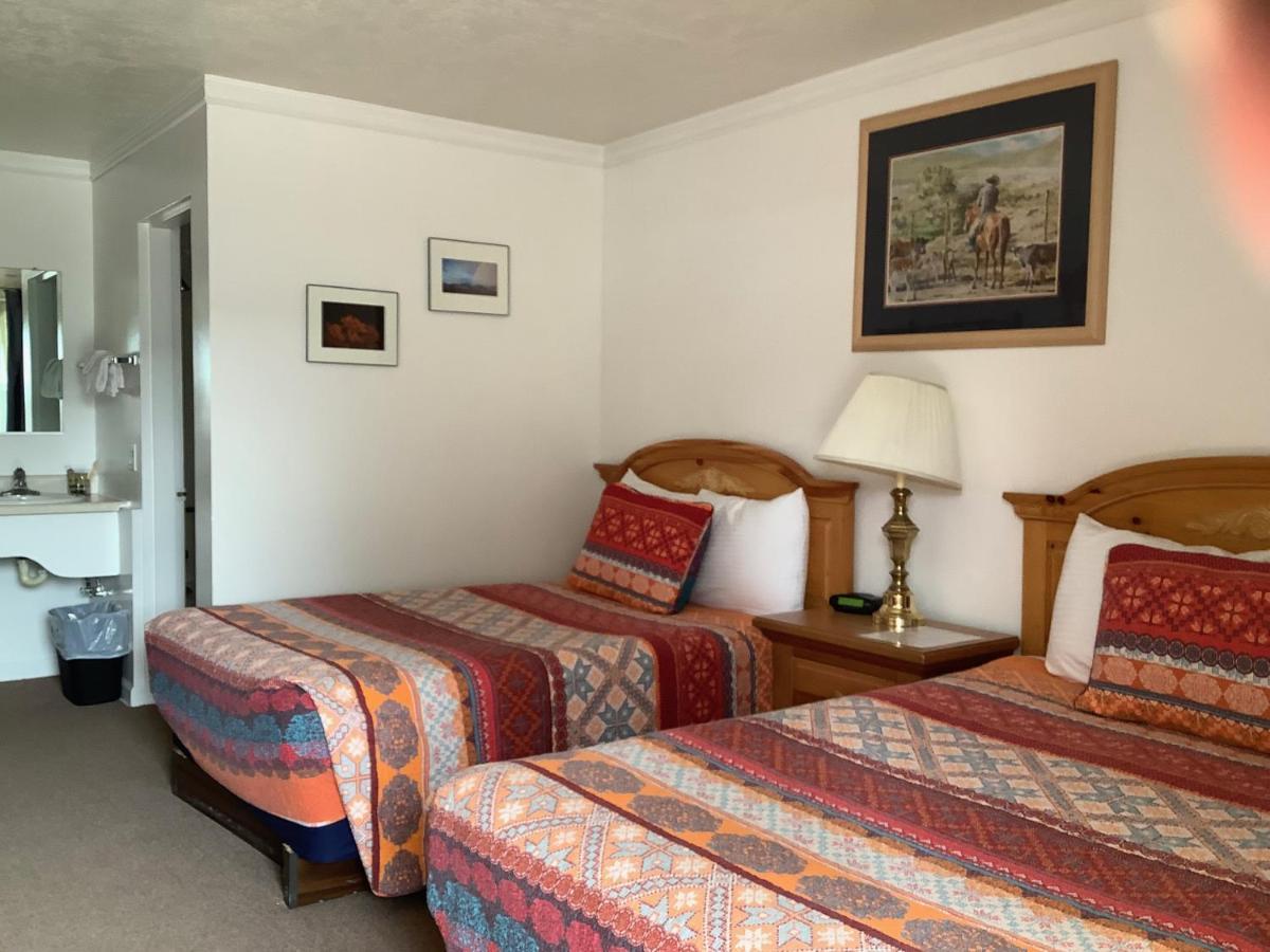 Independence Courthouse Motel ภายนอก รูปภาพ